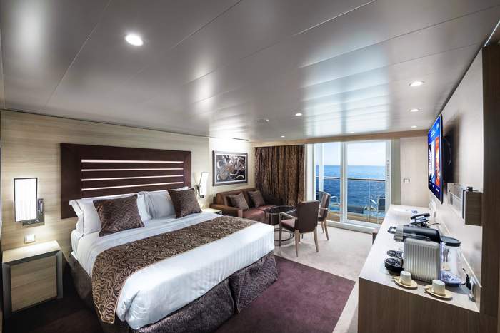 MSC Cruises MSC Virtuosa MSC Yacht Club Royal Suite 2.jpg